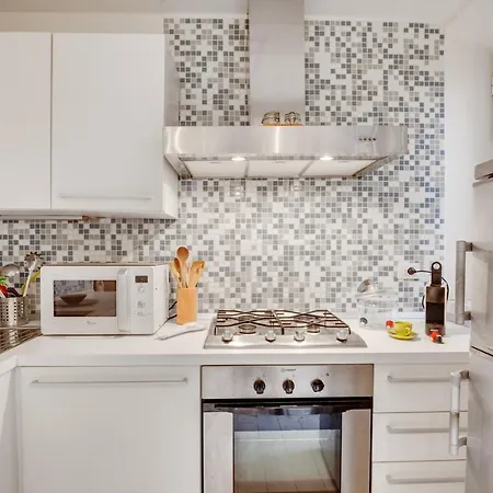 Coverciano Modern With Patio! Apartment *